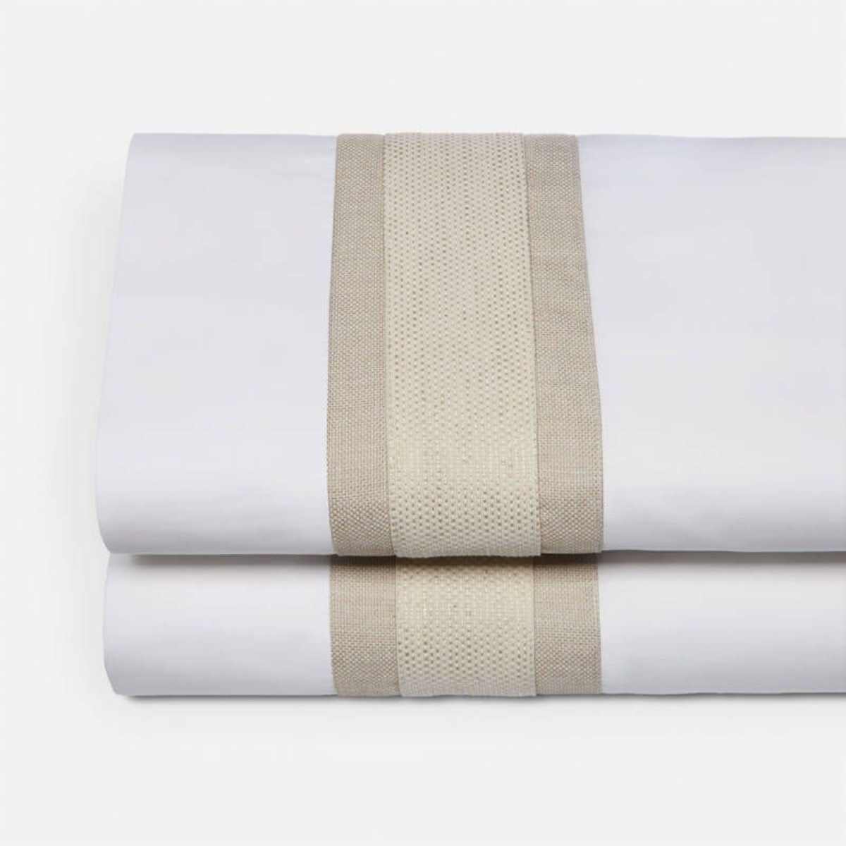 Martina Flat Sheet + 2 Pillow Covers