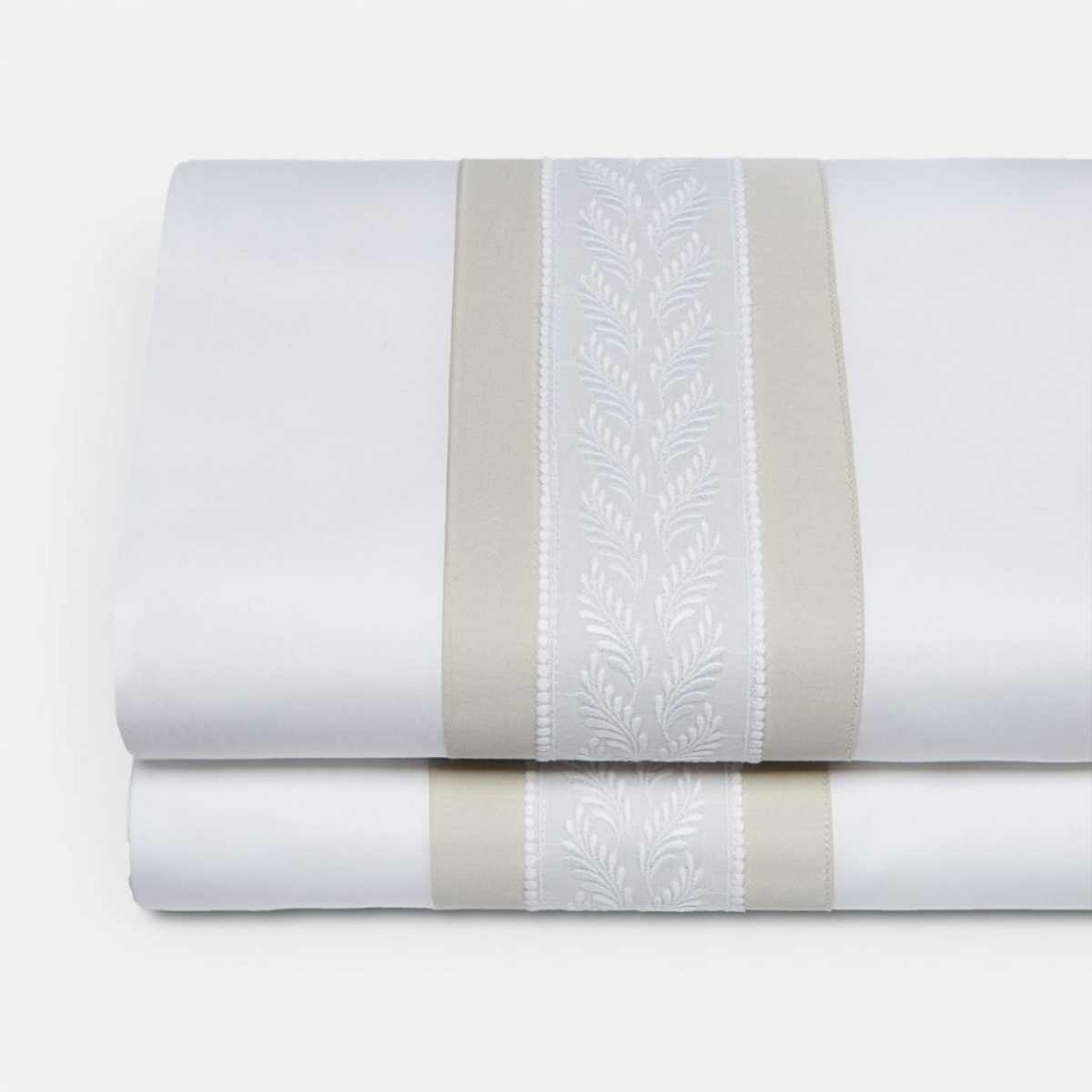 Laurel Satin Flat Sheet + 2 Pillow Covers